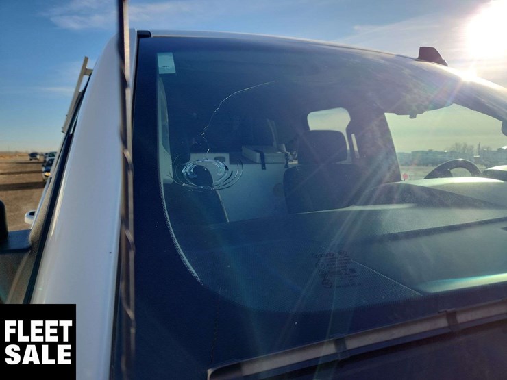 2016-chevrolet-silverado-2500hd-image-39