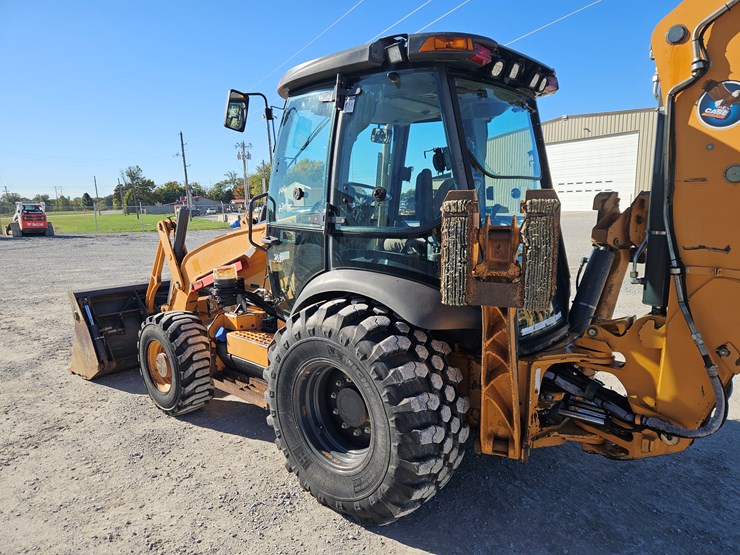 2016-case-590sn-image-17