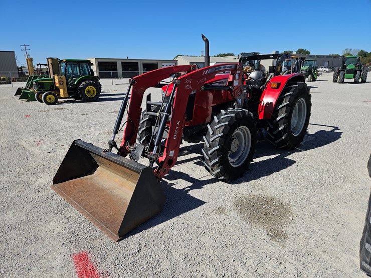 2015-massey-ferguson-4709-image-24