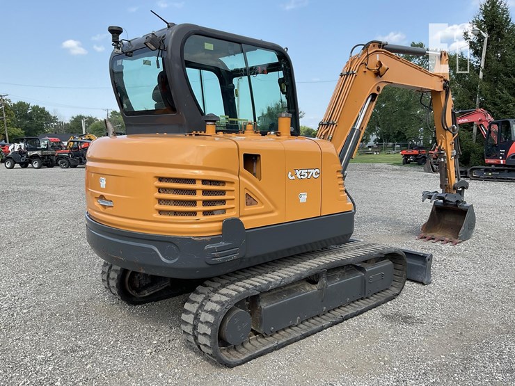 2018-case-cx57c-image-5