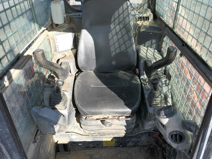 2016-kubota-svl95-2-track-loader,-sn:30102,-erops-w/-air,-hyd.-qt-bucket,-a-image-28