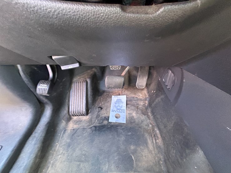 2013-ford-explorer-image-45