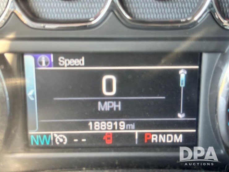 2015-chevrolet-silverado-image-78