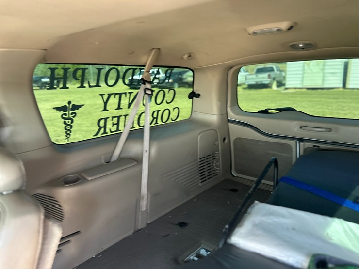 2000-ford-excursion-image-19