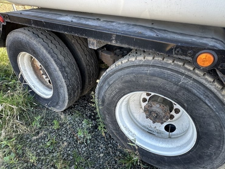 2007-caterpillar-c13-image-11