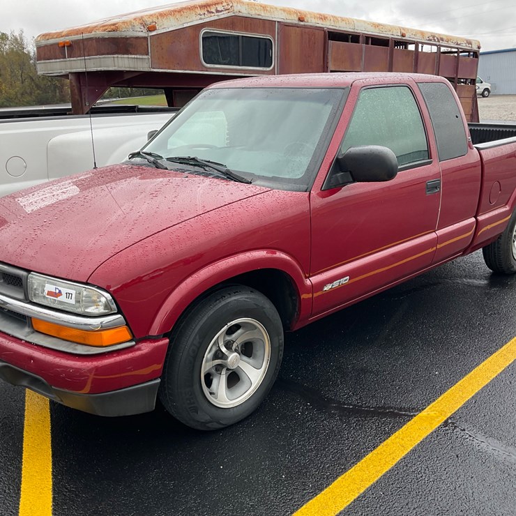 2002 CHEVROLET S10