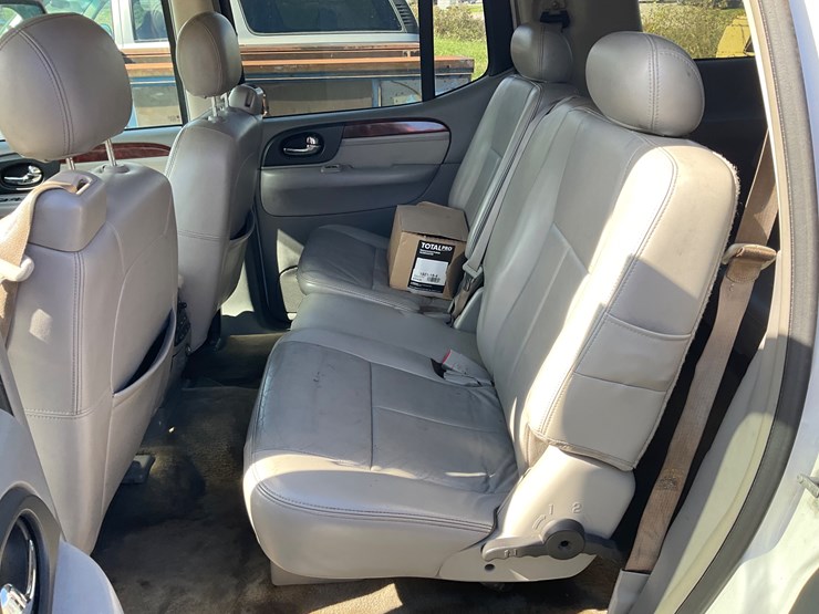 2005-gmc-envoy-image-14