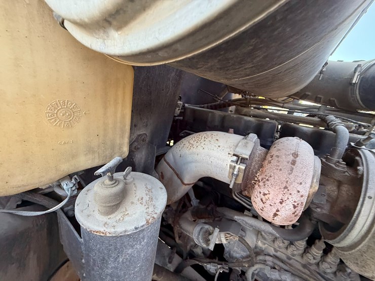 1995-mack-ch613-image-46