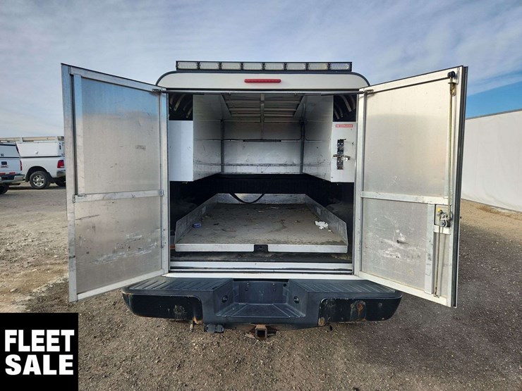 2016-ford-f350-image-34