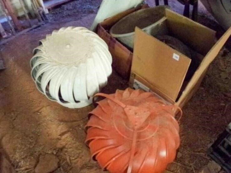 chair,-wagon-wheels,-golf-cart-top-image-1