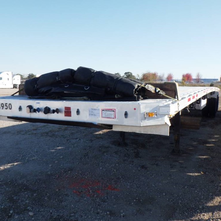 2005 BENSON FLATBED