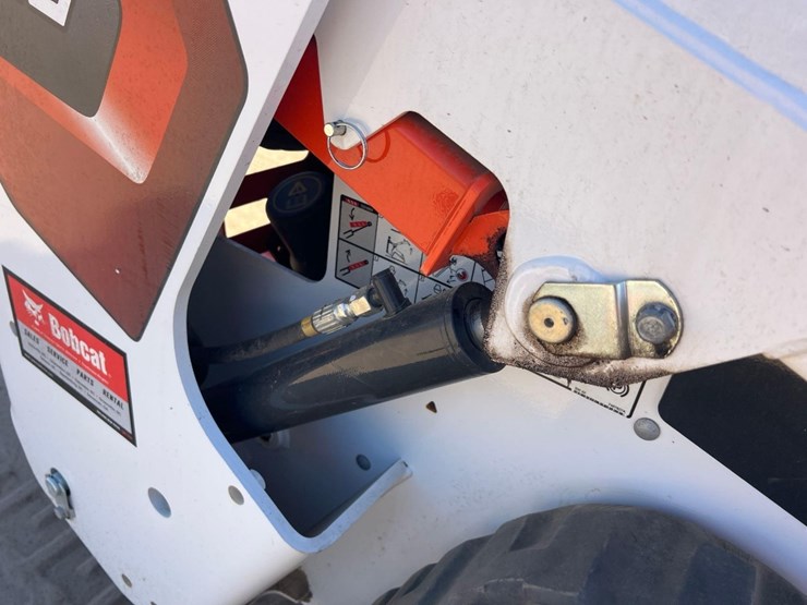 2024-bobcat-mt100-image-15