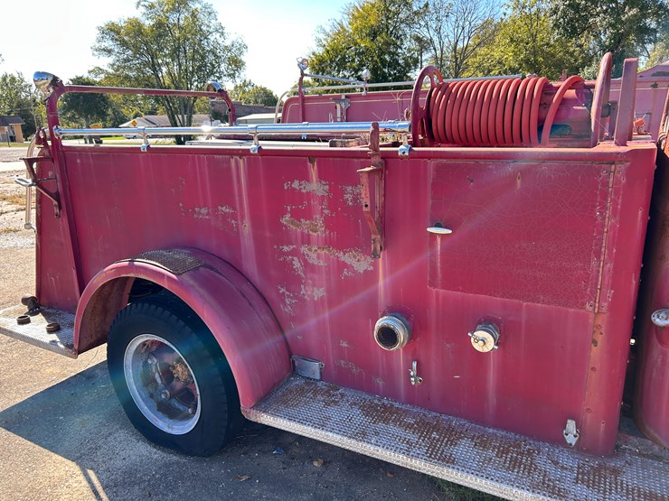 international-700-image-17