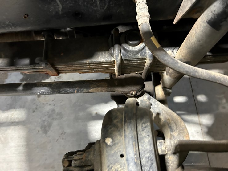 1993-freightliner-fl80-image-34