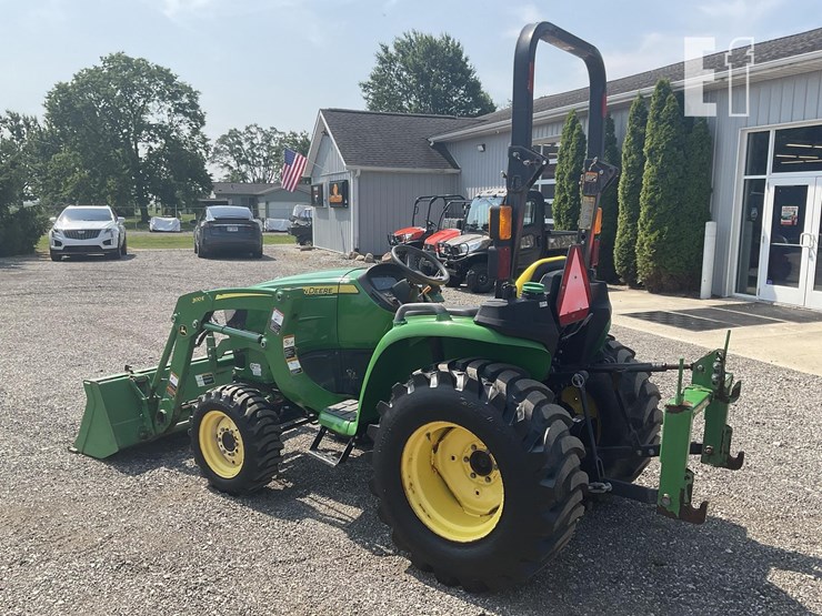 2020-john-deere-3025e-image-3