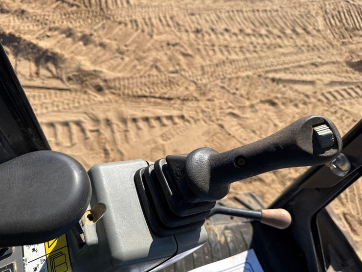 2020-bobcat-e35-image-29