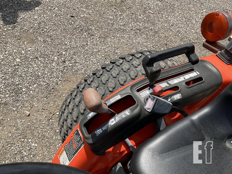 2003-kubota-b7500dt-image-17