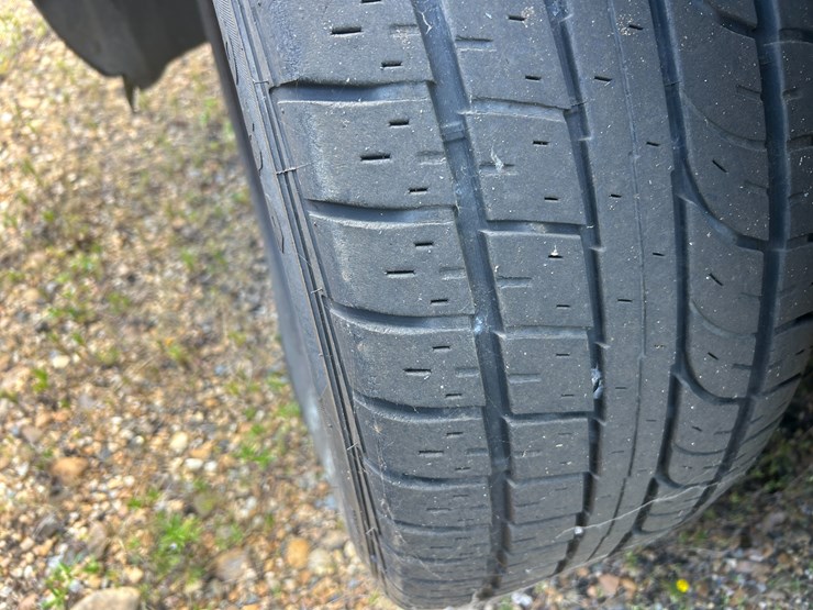 2013-ford-explorer-image-15