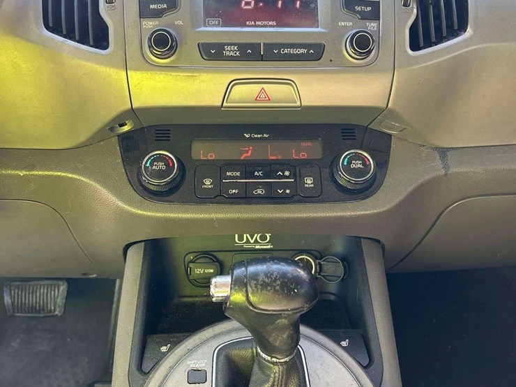 2015-kia-sportage-image-17