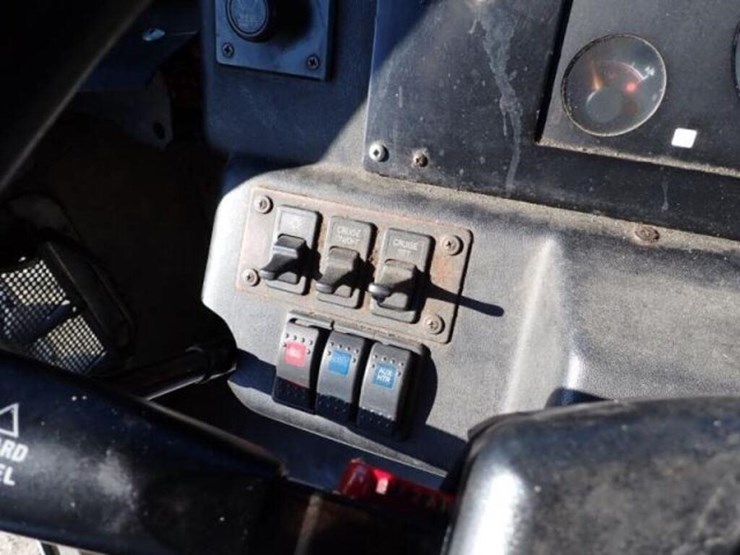 2004-international-1652-image-15