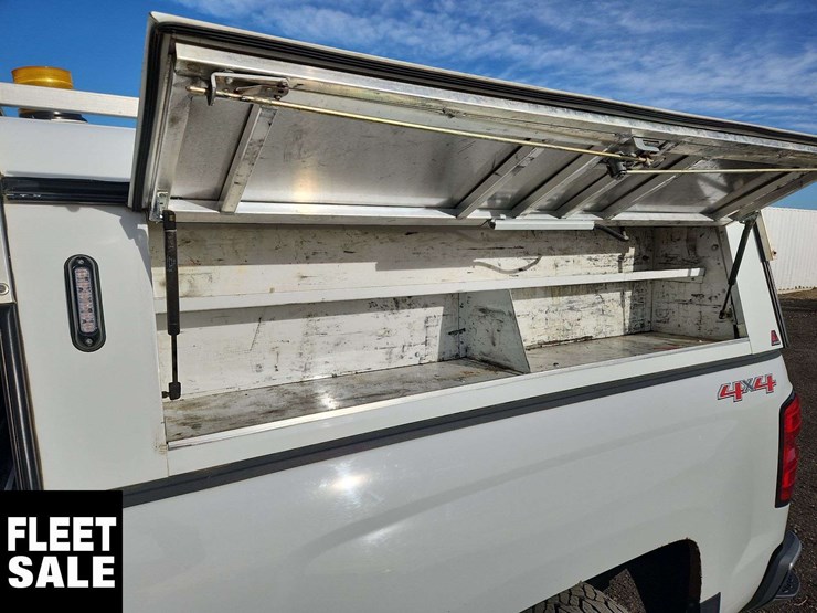 2017-chevrolet-silverado-1500-image-21