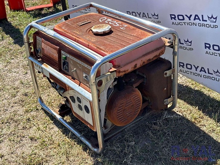 honda-em3500s-portable-gasoline-generator-image-3