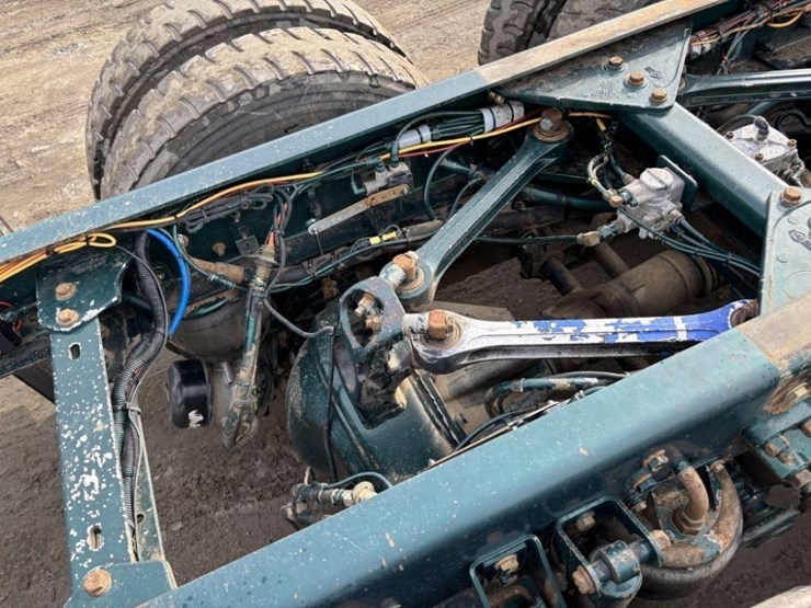 2018-kenworth-w900-image-25