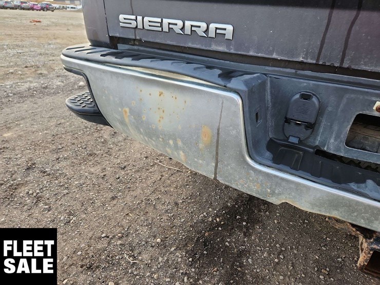 2015-gmc-sierra-1500-image-37