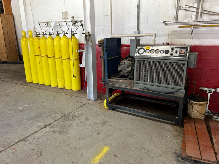 #22557-•-02-cascade-system-w/8-bottles-image-1