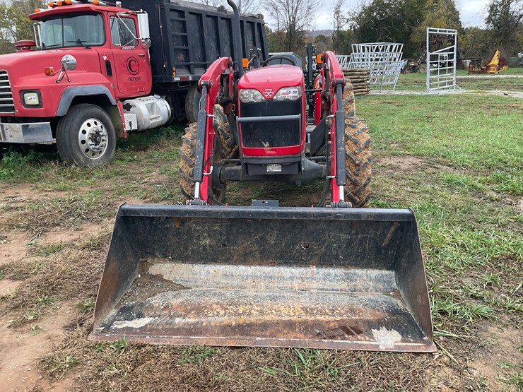 massey-ferguson-2607h-image-7