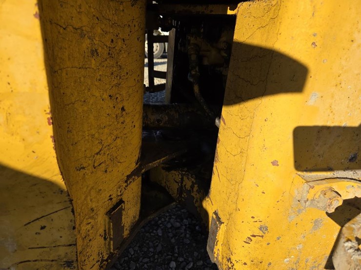 1980-caterpillar-930-image-23