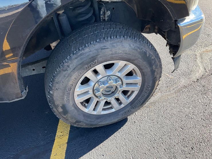 2017-ford-f350-image-8