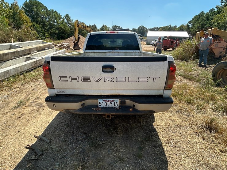 2007-chevrolet-silverado-image-12