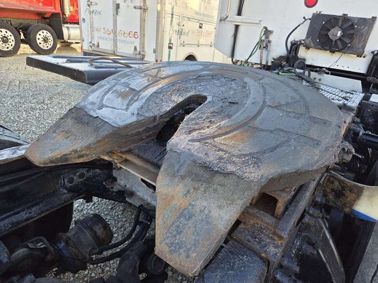 2007-peterbilt-386-image-35