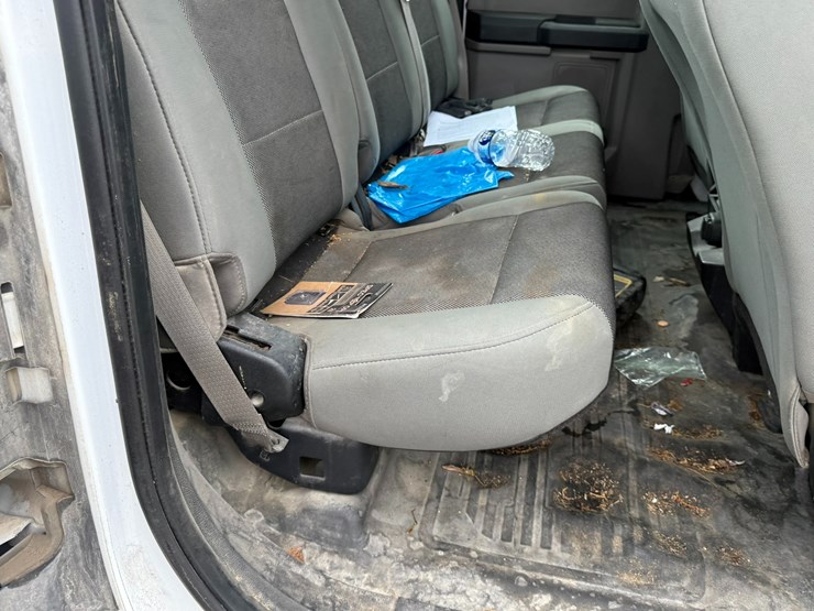 2017-ford-f150-image-28