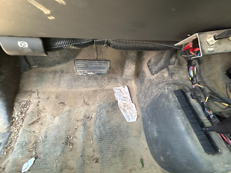 2007-chevrolet-silverado-image-38