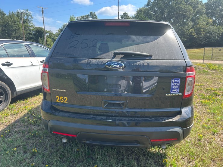 2013-ford-explorer-image-5