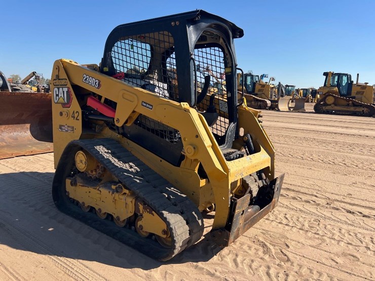 2020-caterpillar-239d3-image-6