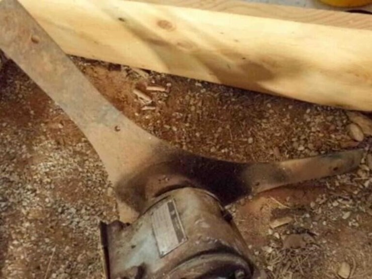 car-parts,-lights,-vintage-items-image-2