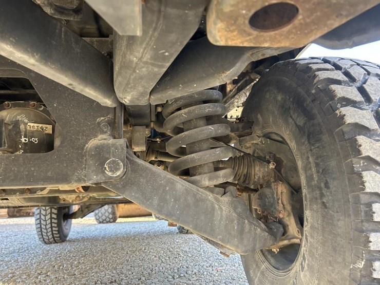 #5036-•-hummer-hmmwv-image-23