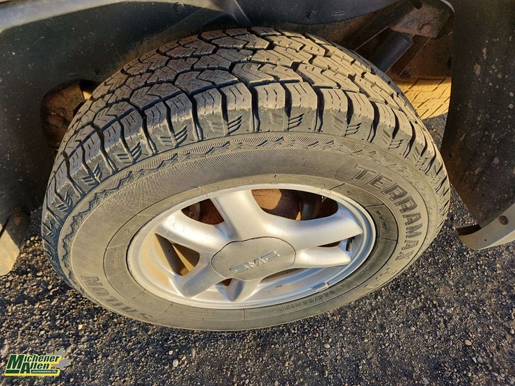 2007-gmc-envoy-image-30