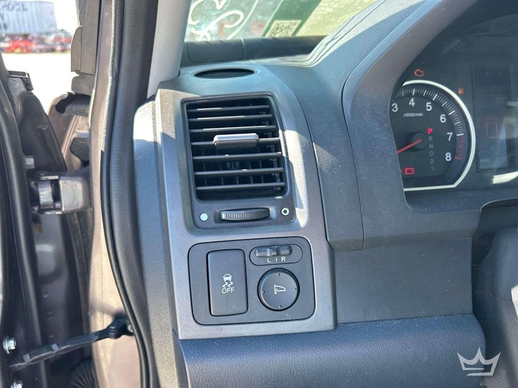 2010-honda-crv-image-15