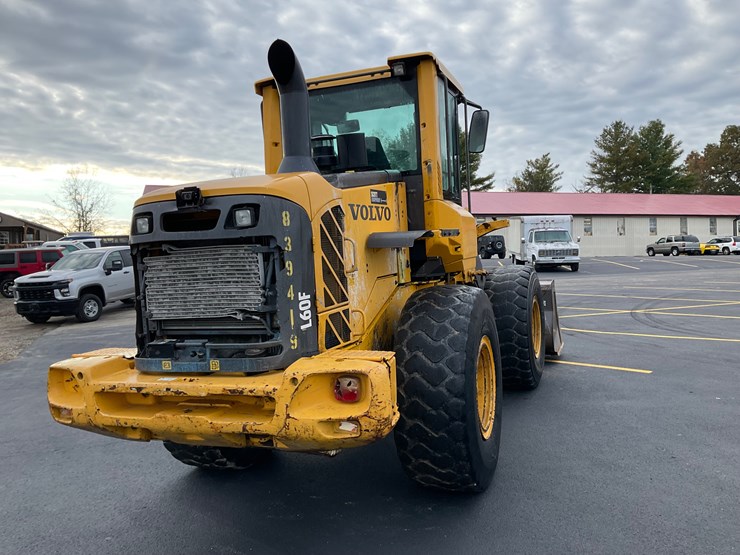 2011-volvo-l60f-image-10