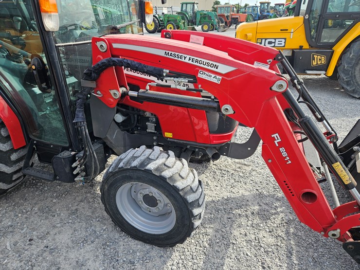 2021-massey-ferguson-1835m-image-23