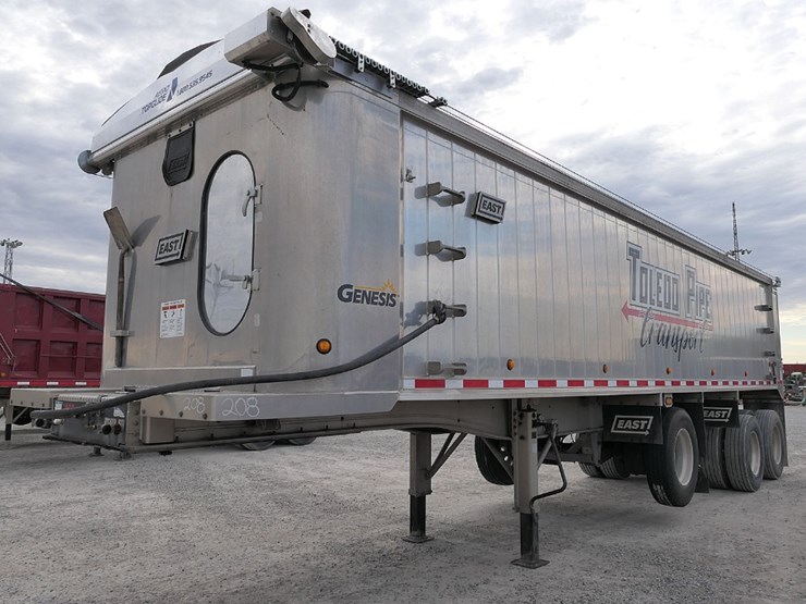 2019-genesis-34'-x-96"-image-5