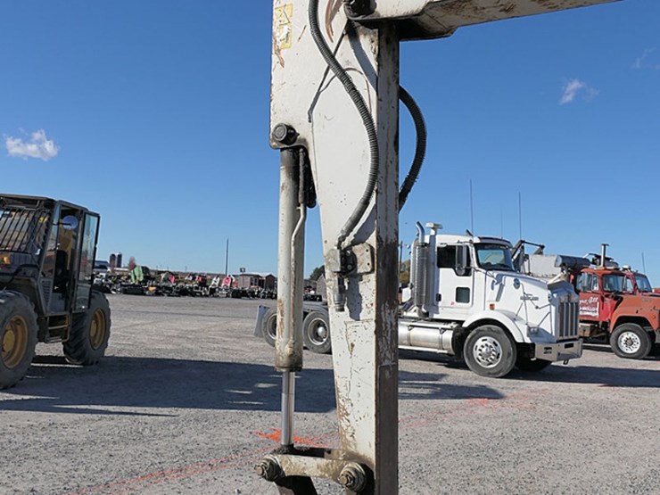 takeuchi-tb153-image-9