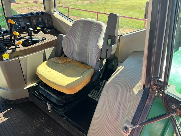 1999-john-deere-6310-image-15