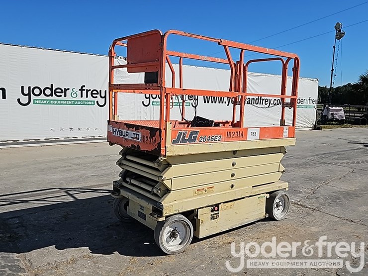 2002-jlg-2646e2-image-1