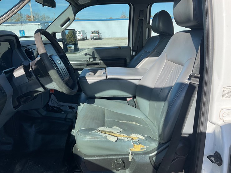 2013-ford-f350-image-18