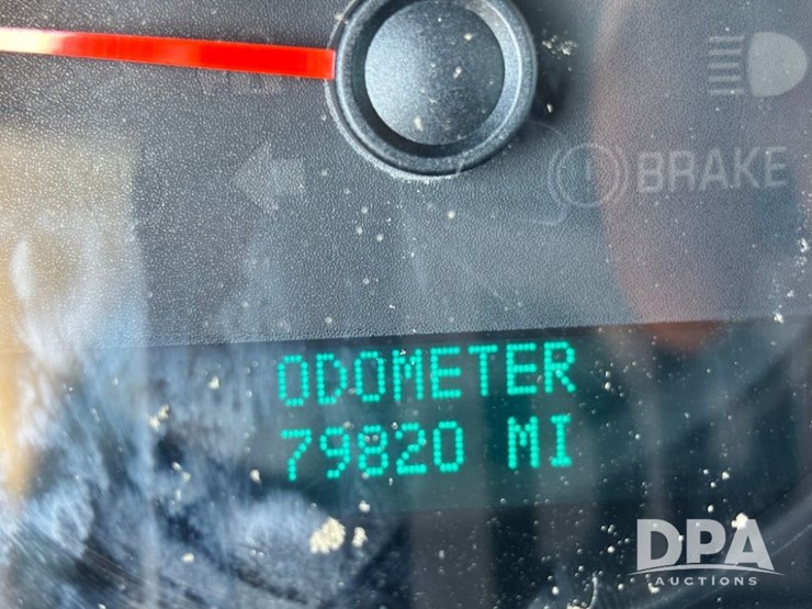 2013-chevrolet-3500hd-image-75